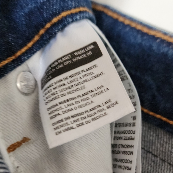 NWT Levi’s Wedgie Straight Jeans Dark Wash, 18W - Picture 5 of 6